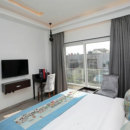 Oyo 11071 Hotel Tisya دلهي المظهر الخارجي الصورة